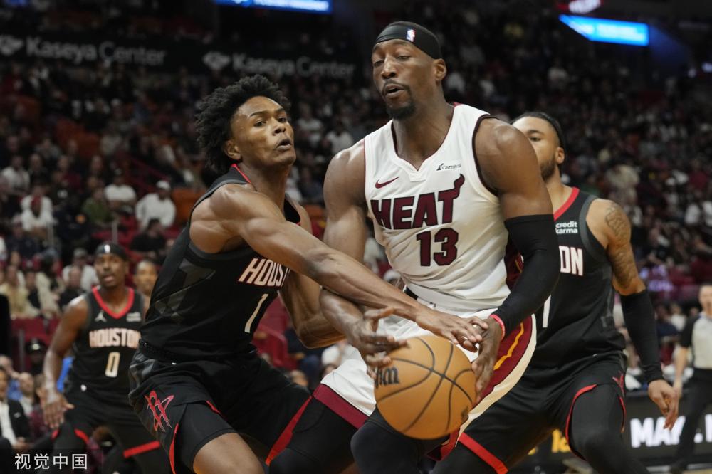 借坚韧的防 借坚韧的防