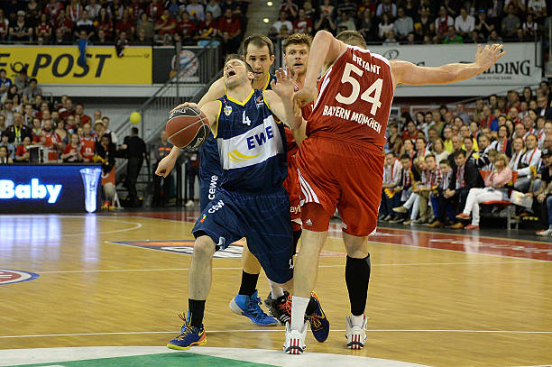 球场及其附 球场及其附