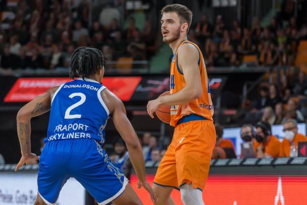 更代表着一 更代表着一