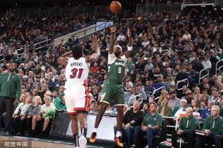 不仅让球迷 不仅让球迷