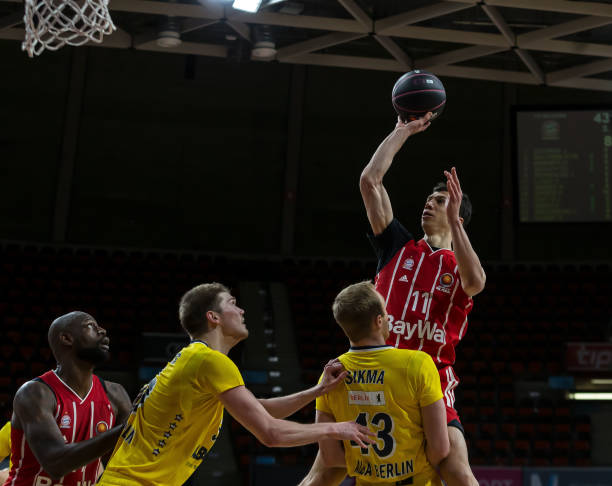 观众们的激 观众们的激